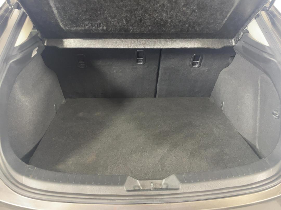 Photo '14' of Mazda Mazda3