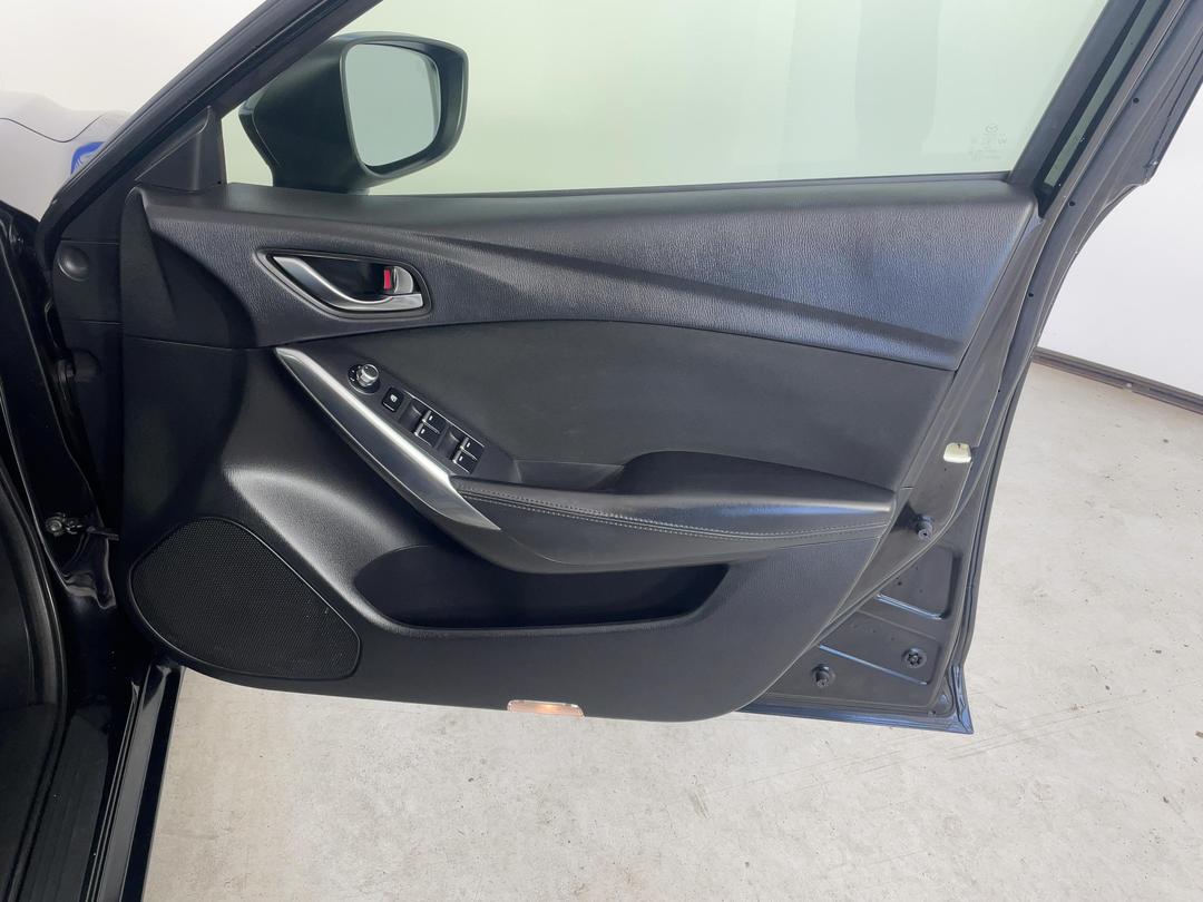 Photo '15' of Mazda Mazda6