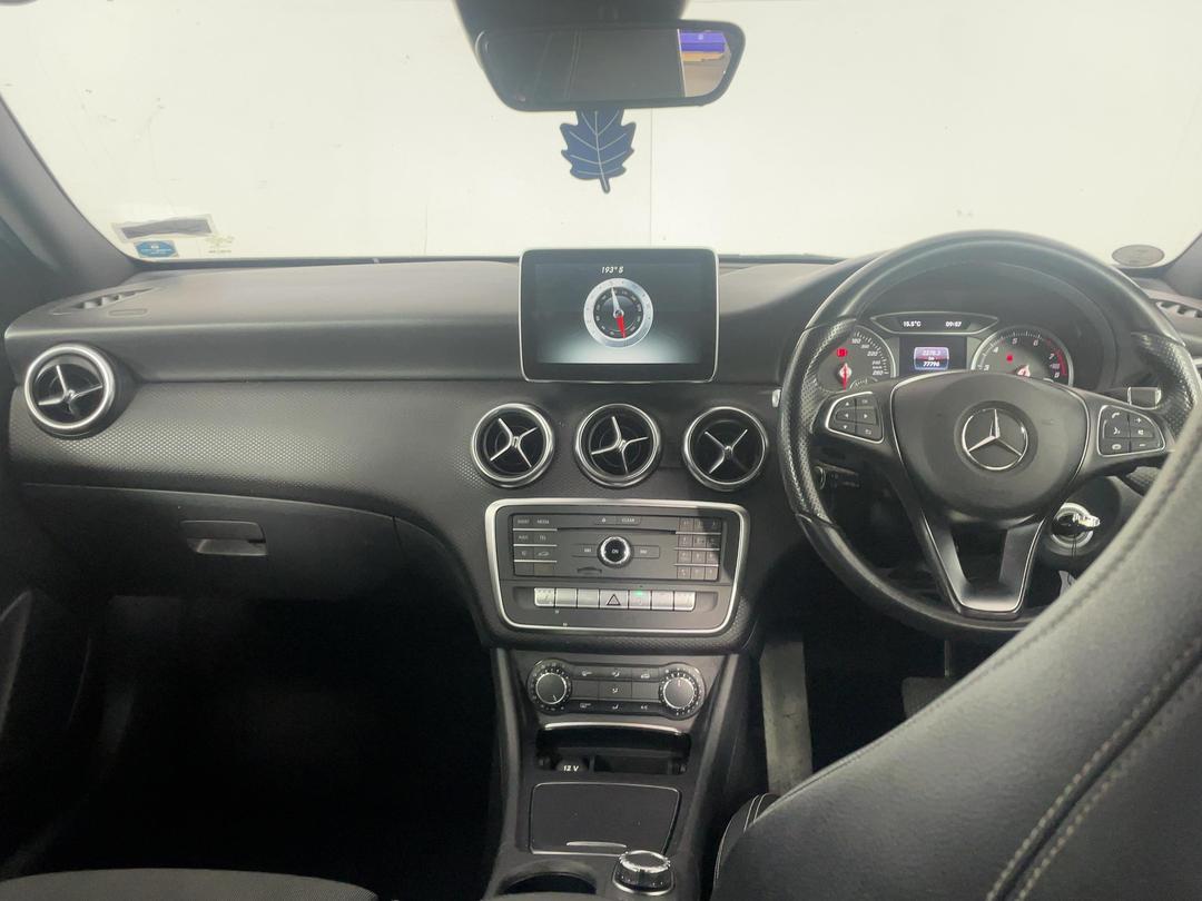 Photo '18' of Mercedes-Benz A-Class A180 Photo '18' of Mercedes-Benz A-Class A180