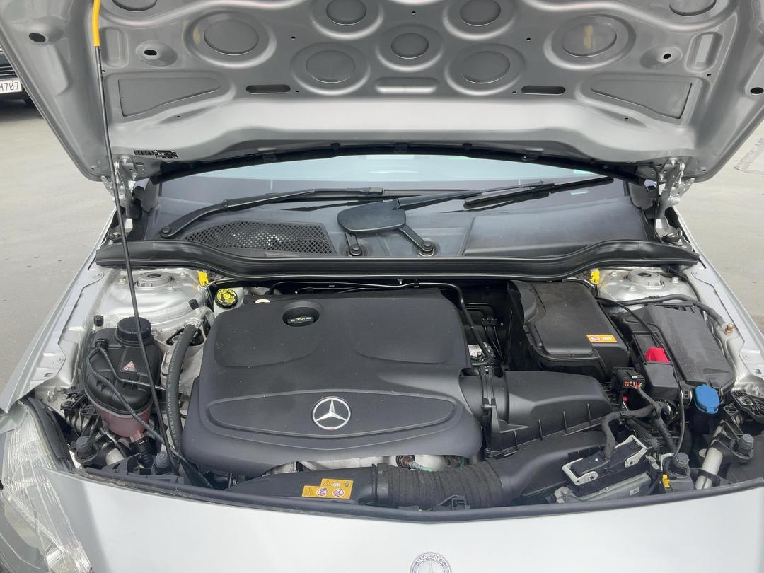 Photo '2' of Mercedes-Benz A-Class A180