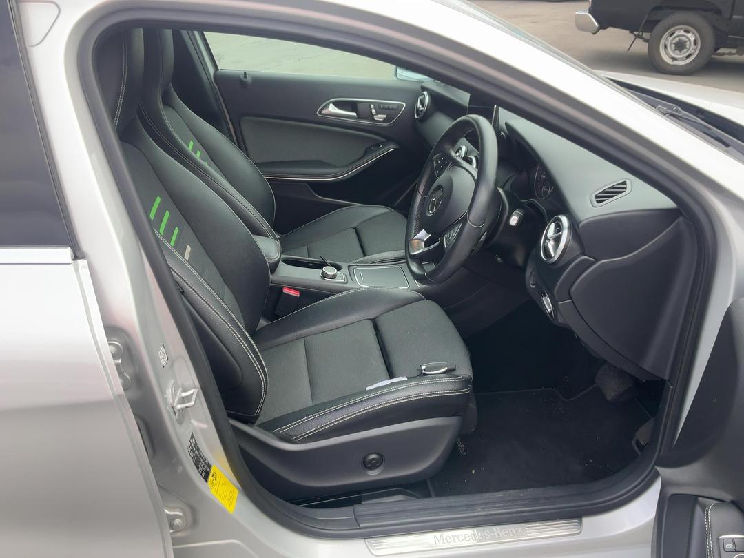 Photo '17' of Mercedes-Benz A-Class A180