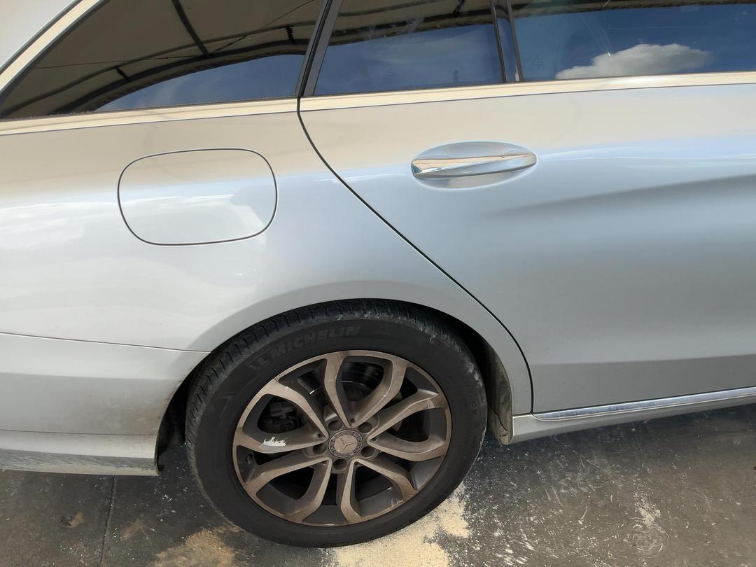 Photo '17' of Mercedes-Benz C-Class C200 Station Wagon Photo '17' of Mercedes-Benz C-Class C200 Station Wagon