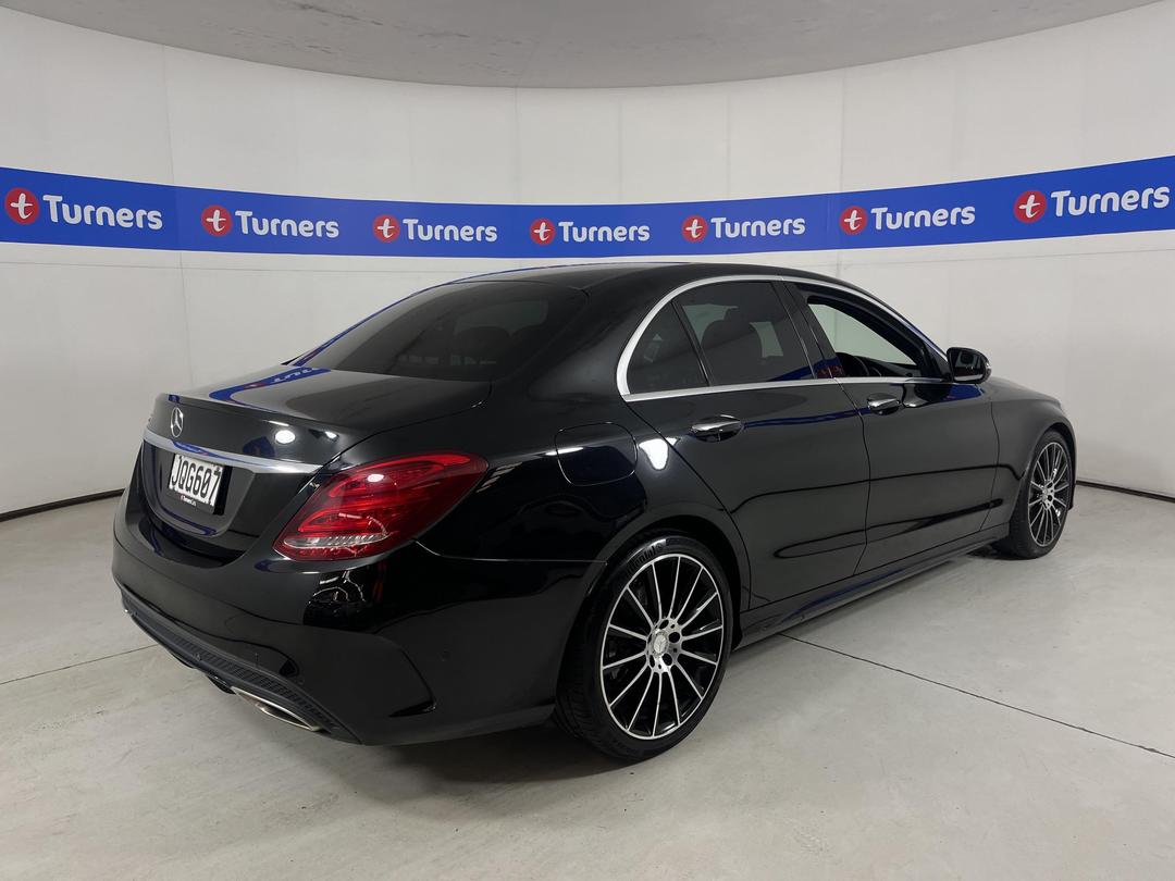 Photo '7' of Mercedes-Benz C-Class