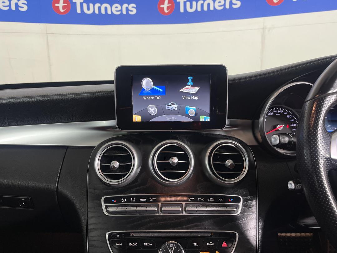 Photo '18' of Mercedes-Benz C-Class