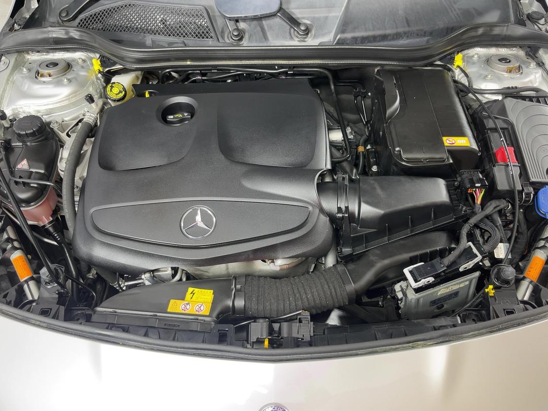 Photo '13' of Mercedes-Benz CLA
