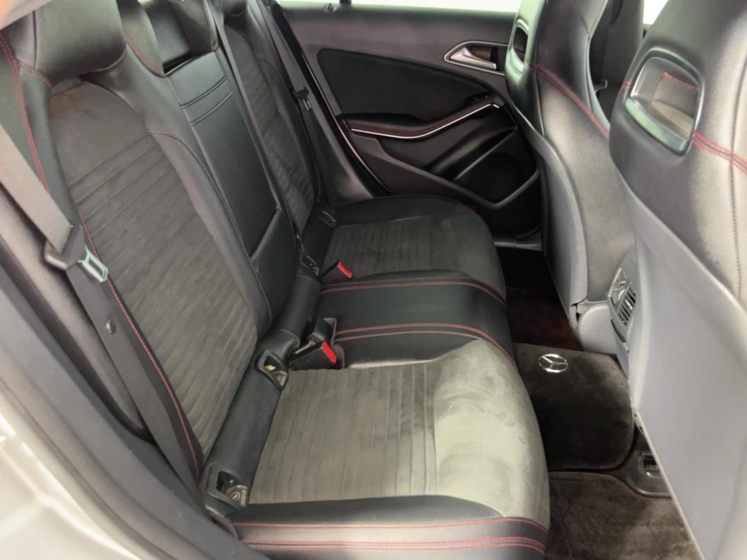 Photo '20' of Mercedes-Benz CLA