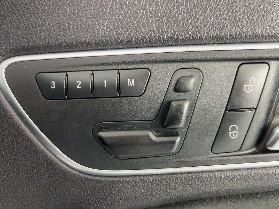 Photo '23' of Mercedes-Benz CLA