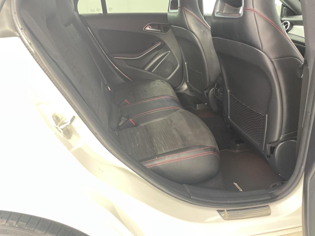 Photo '20' of Mercedes-Benz CLA180