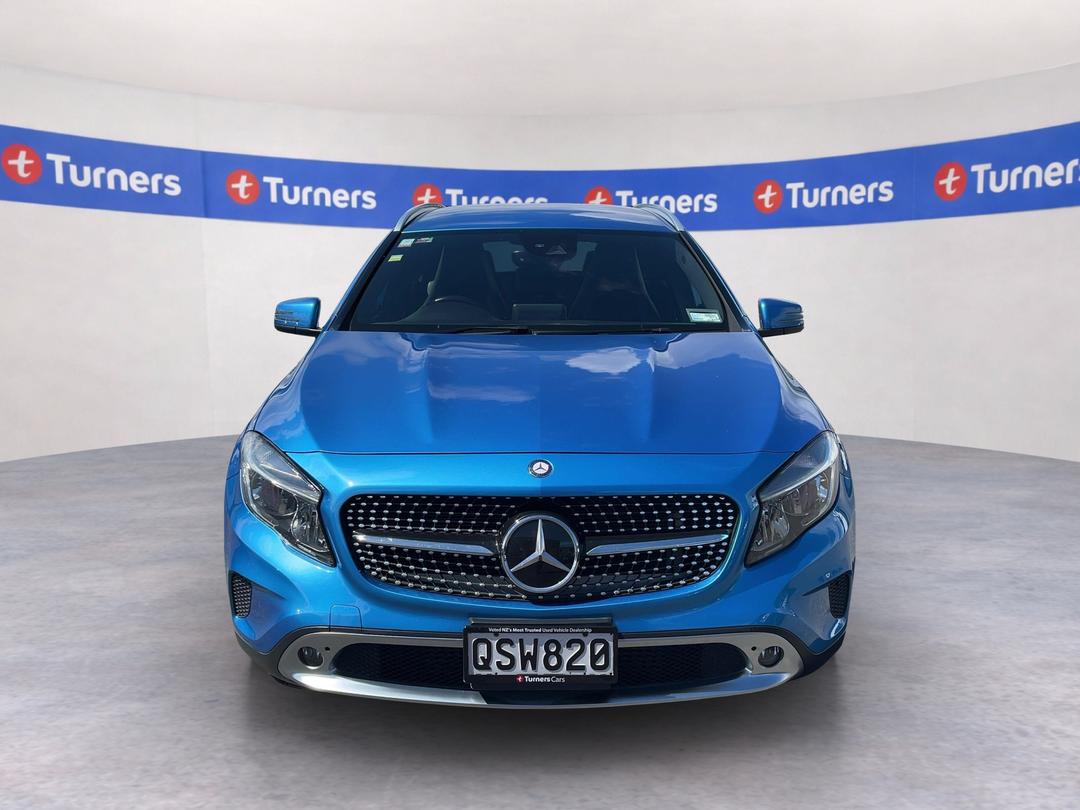 Photo '2' of Mercedes-Benz GLA