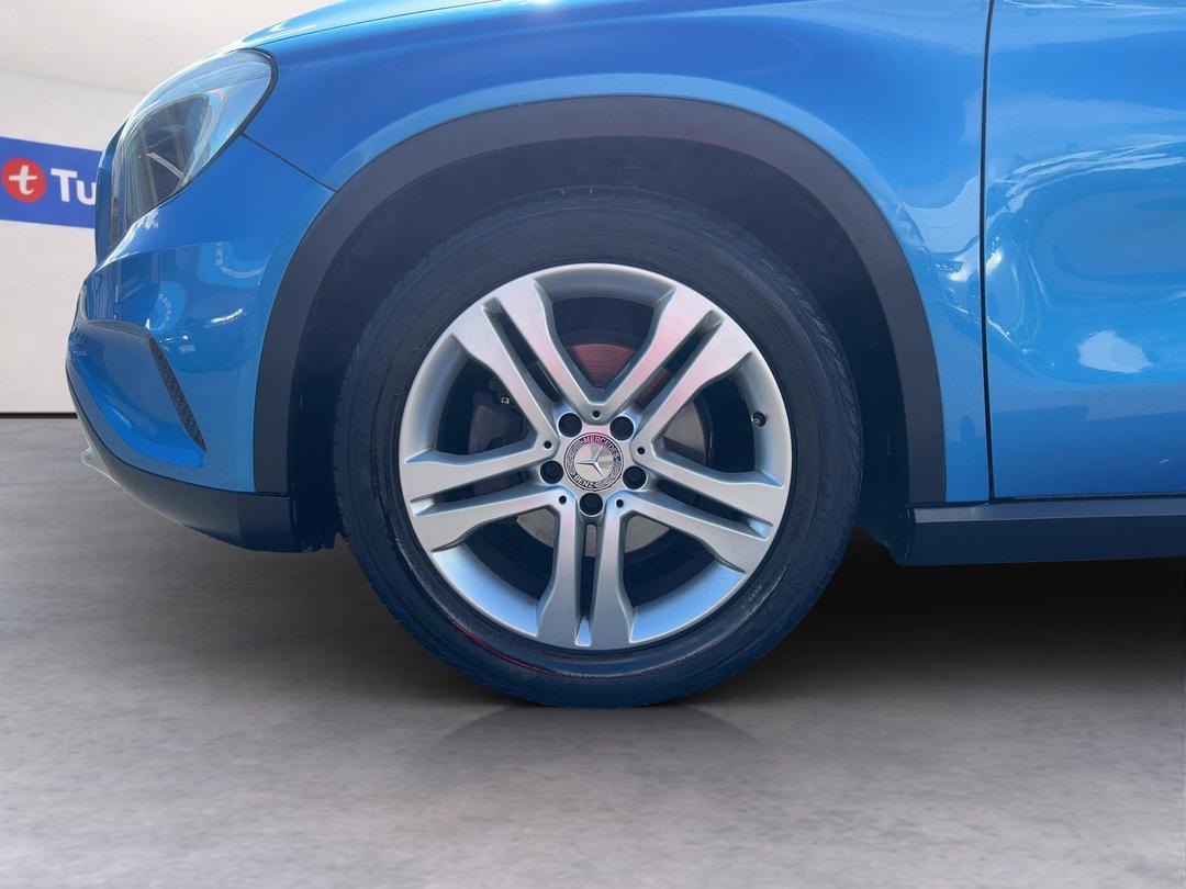 Photo '10' of Mercedes-Benz GLA