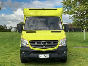 Photo '13' of Mercedes-Benz Sprinter C/C 319 CDI 3665 S Ambulance