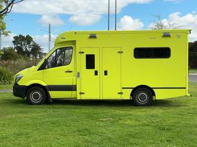 Photo '12' of Mercedes-Benz Sprinter C/C 319 CDI 3665 S Ambulance