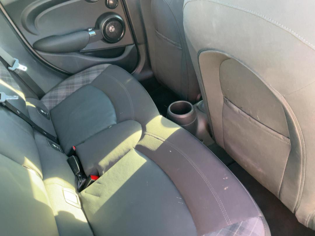 Photo '19' of Mini Hatch Cooper