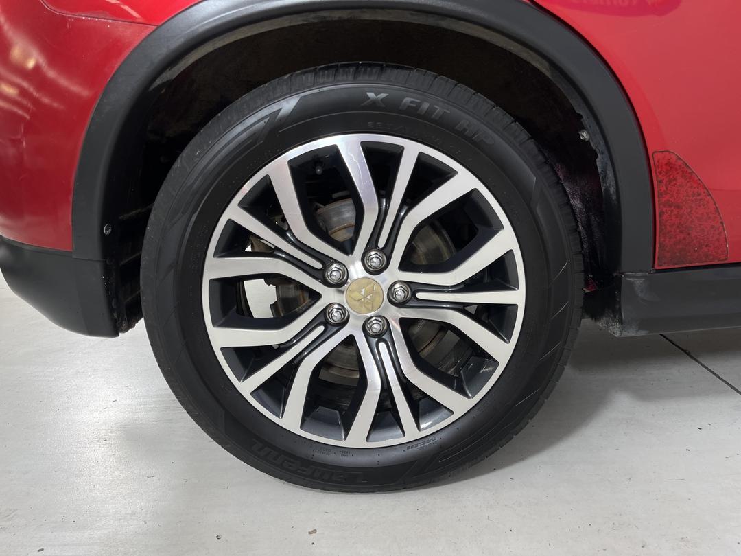 Photo '12' of Mitsubishi ASX