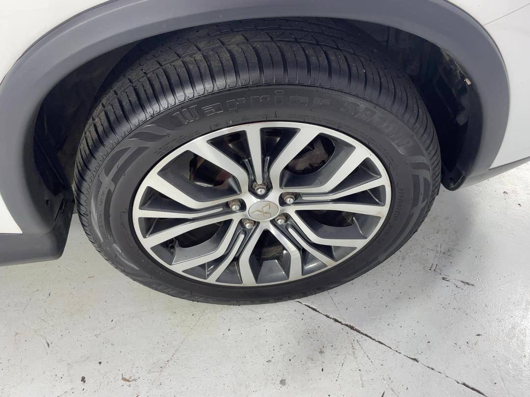 Photo '9' of Mitsubishi ASX