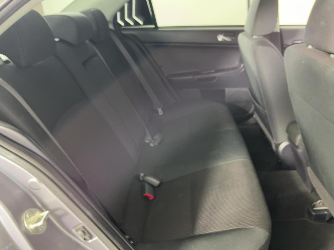 Photo '20' of Mitsubishi Lancer