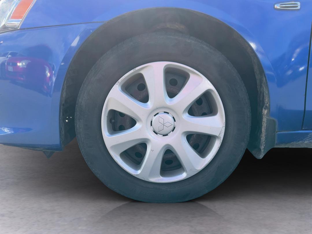 Photo '10' of Mitsubishi Lancer