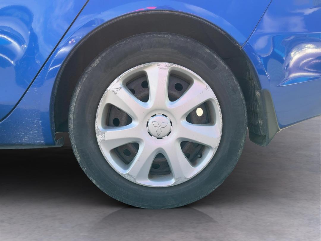Photo '11' of Mitsubishi Lancer