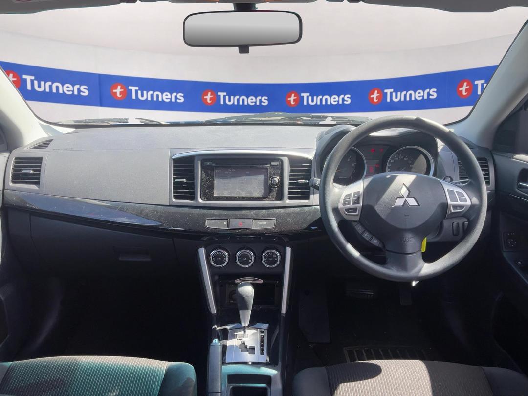 Photo '17' of Mitsubishi Lancer
