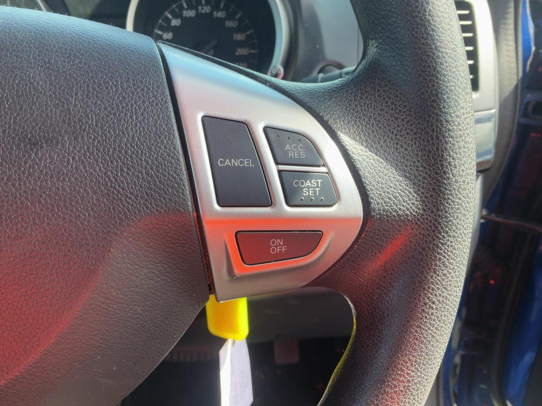 Photo '25' of Mitsubishi Lancer