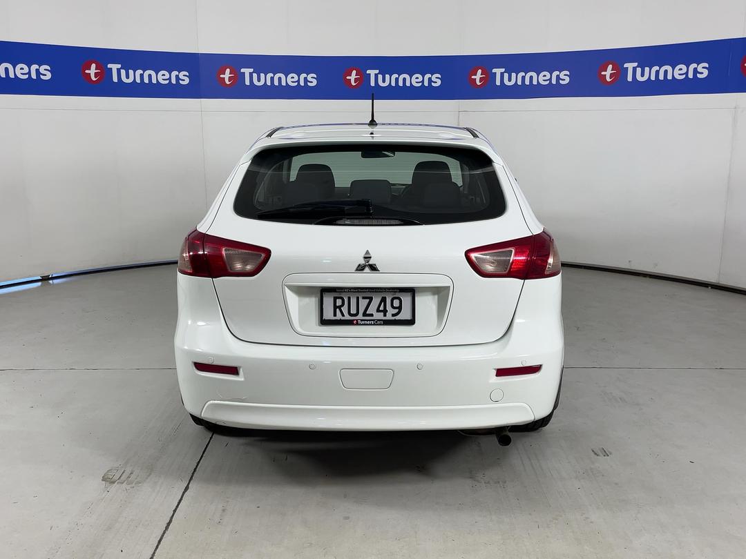 Photo '6' of Mitsubishi Lancer