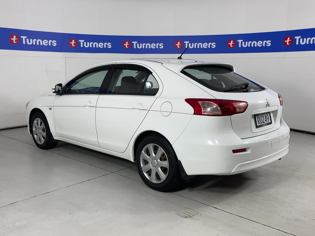 Photo '5' of Mitsubishi Lancer