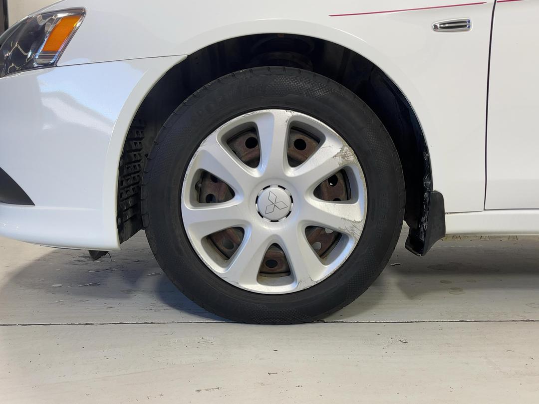 Photo '10' of Mitsubishi Lancer