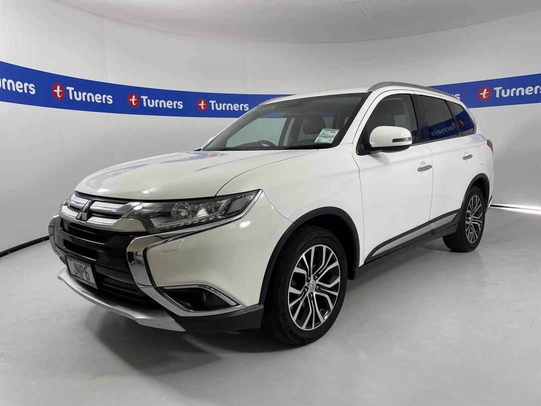 Photo '4' of Mitsubishi Outlander