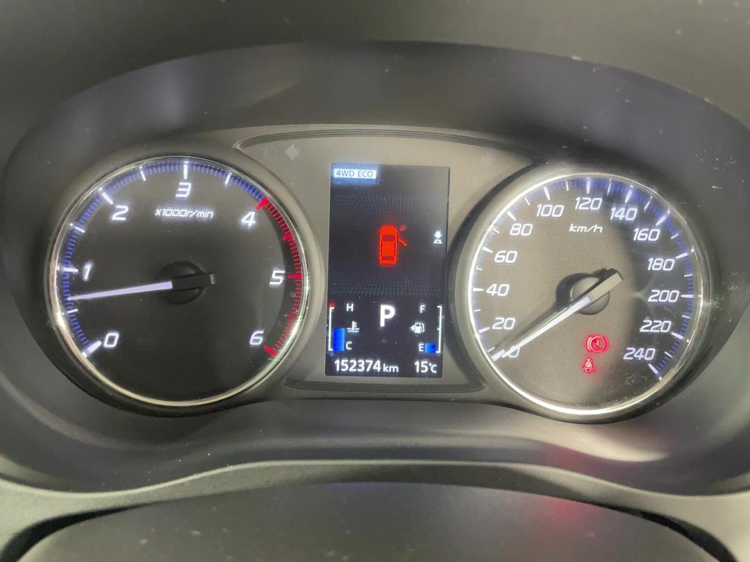 Photo '21' of Mitsubishi Outlander