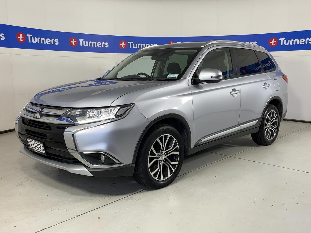 Photo '4' of Mitsubishi Outlander