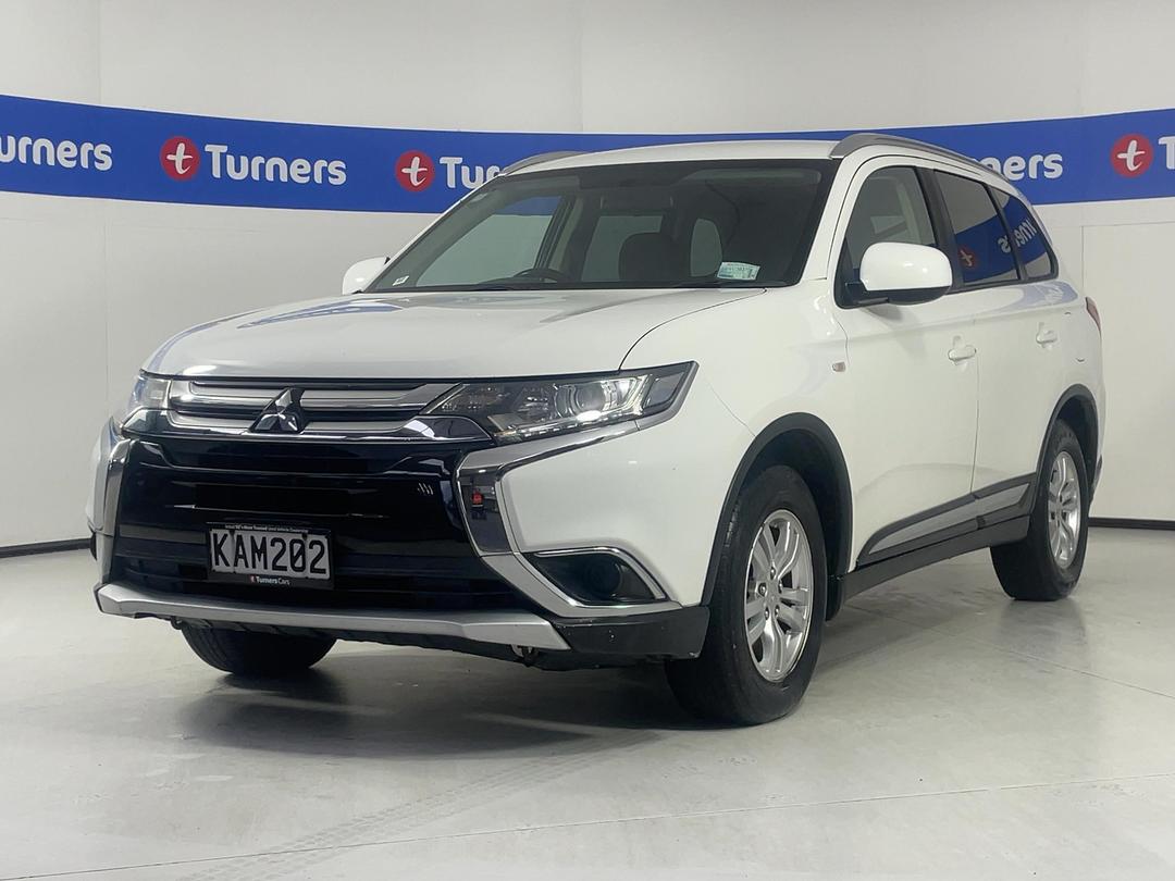 Photo '4' of Mitsubishi Outlander