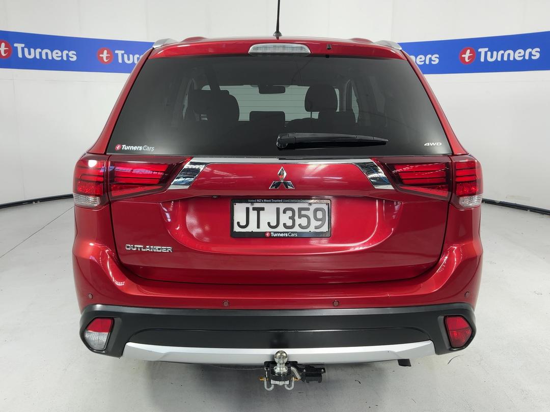 Photo '6' of Mitsubishi Outlander