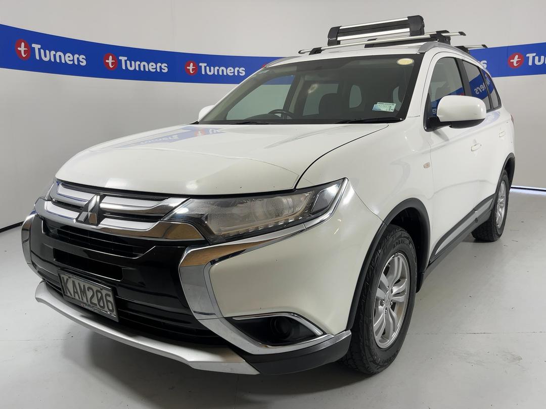 Photo '4' of Mitsubishi Outlander