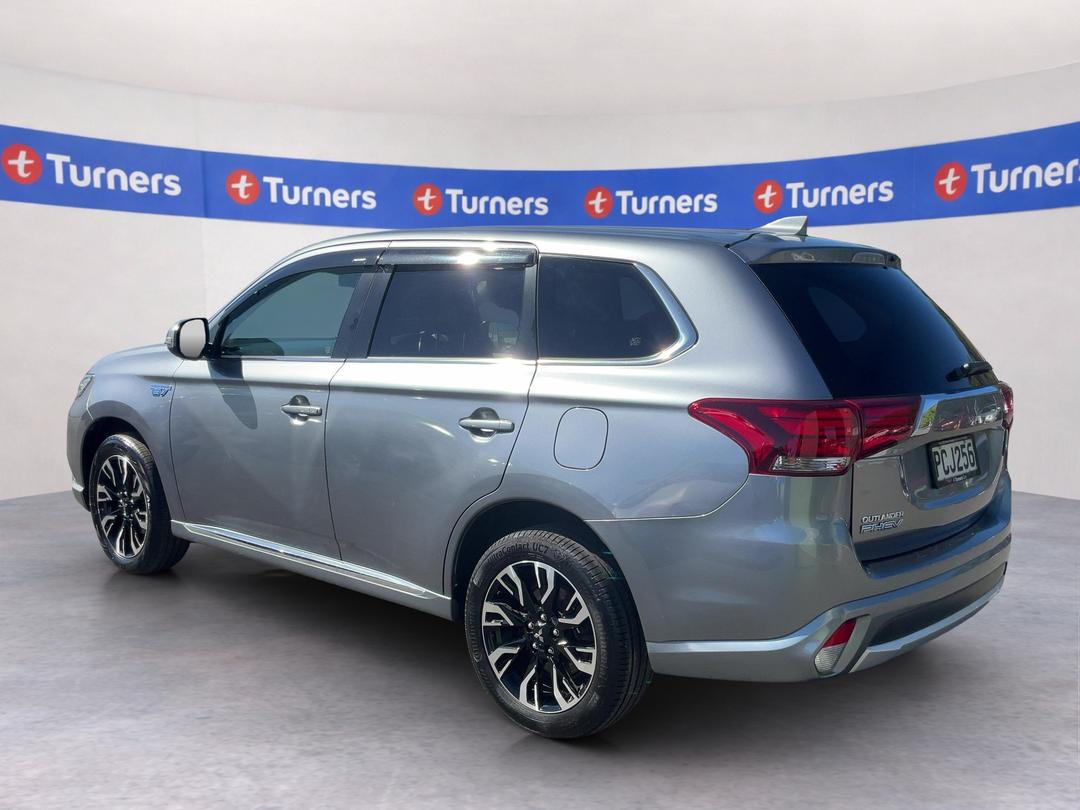 Photo '5' of Mitsubishi Outlander