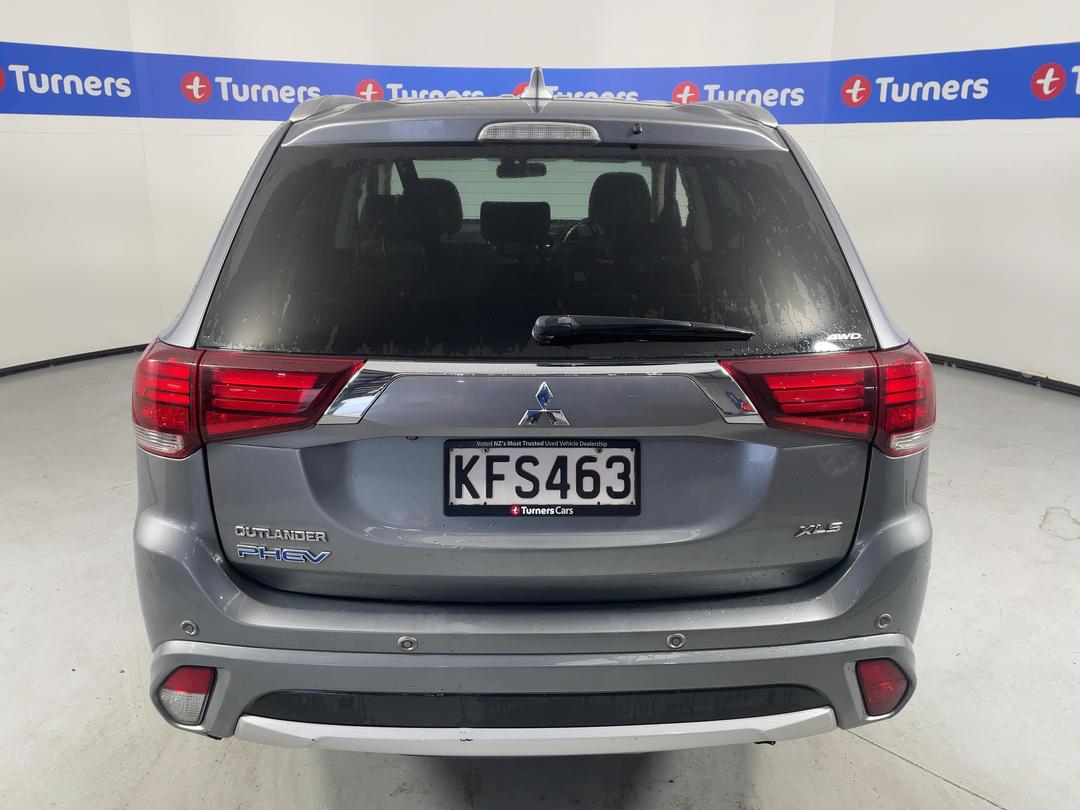 Photo '6' of Mitsubishi Outlander