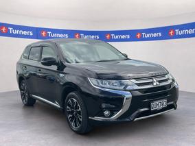 Photo '1' of Mitsubishi Outlander