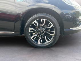 Photo '9' of Mitsubishi Outlander