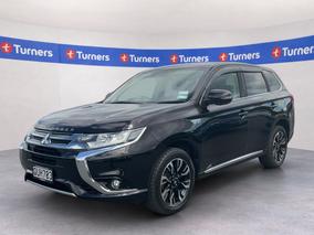 Photo '4' of Mitsubishi Outlander