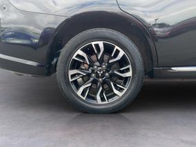 Photo '12' of Mitsubishi Outlander