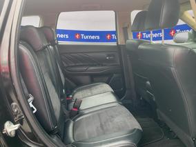 Photo '20' of Mitsubishi Outlander