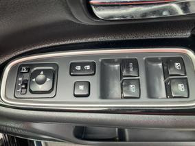 Photo '25' of Mitsubishi Outlander