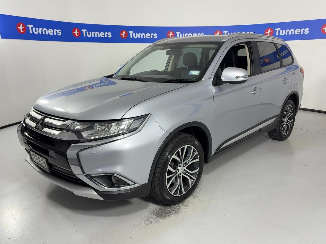 Photo '4' of Mitsubishi Outlander