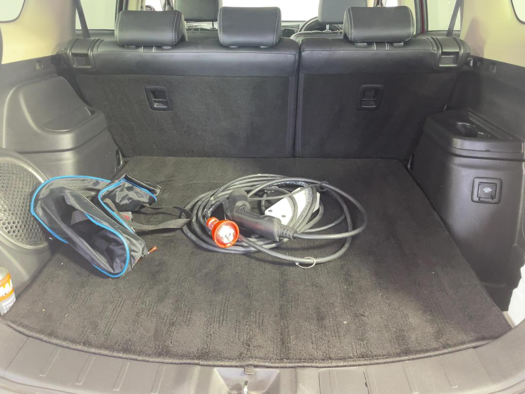 Photo '14' of Mitsubishi Outlander