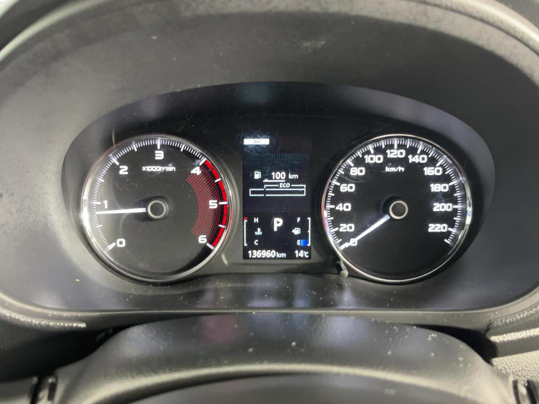 Photo '21' of Mitsubishi Pajero Sport