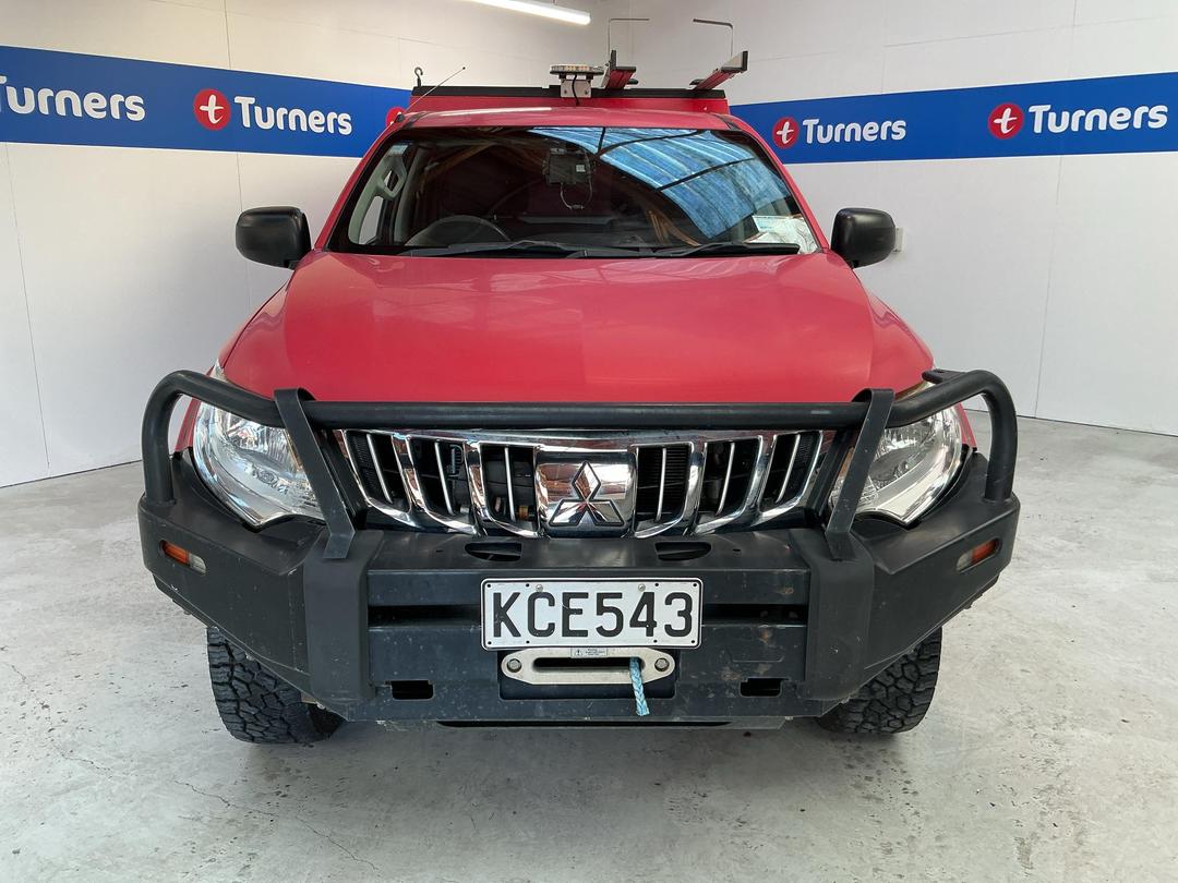 Photo '2' of Mitsubishi Triton