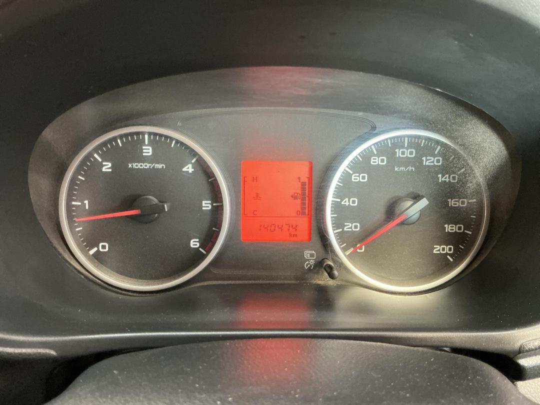 Photo '21' of Mitsubishi Triton