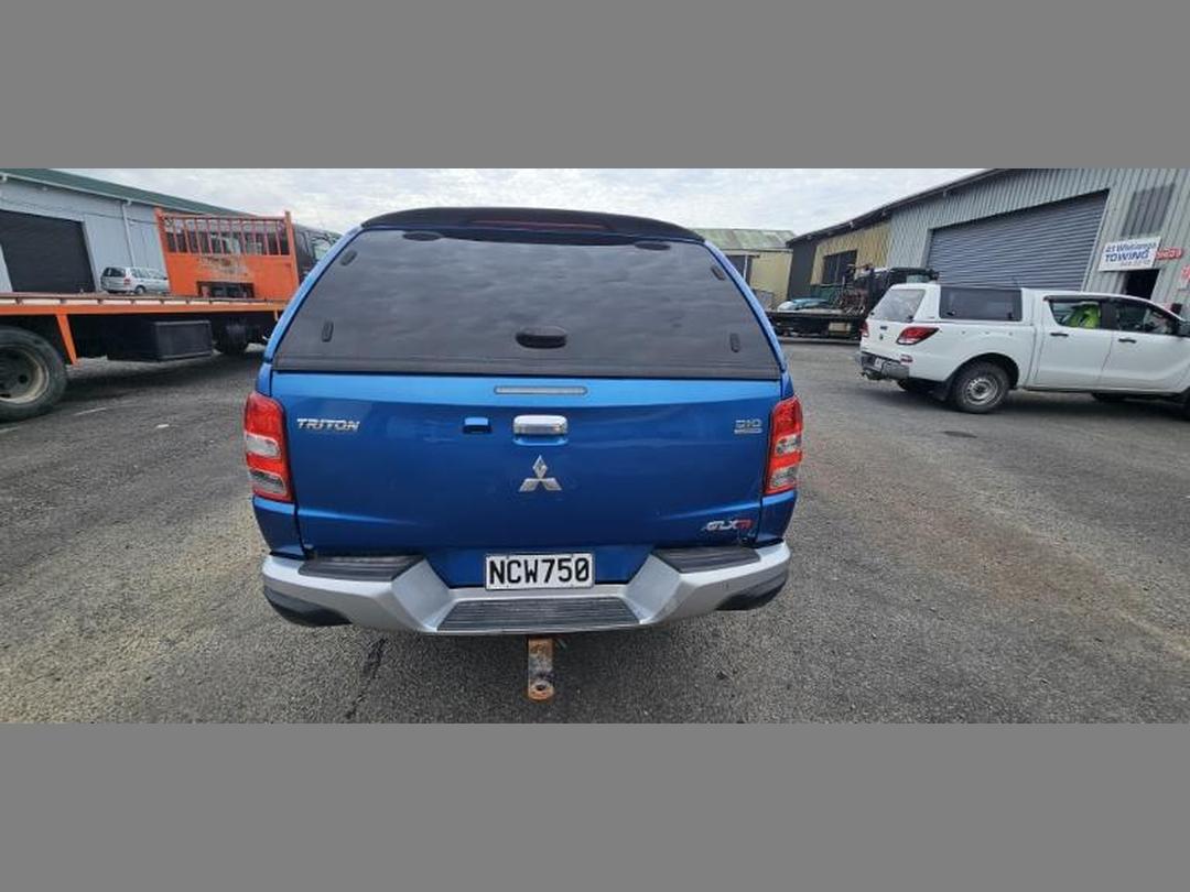 Photo '5' of Mitsubishi Triton D/CAB Glxr