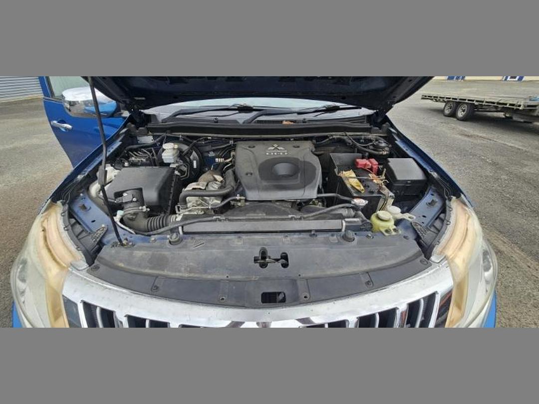 Photo '19' of Mitsubishi Triton D/CAB Glxr