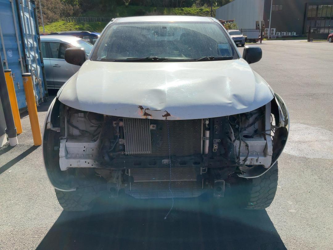 Photo '2' of Mitsubishi Triton D/CAB GLX