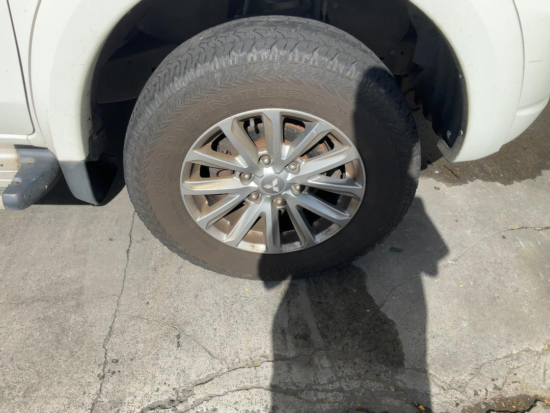 Photo '2' of Mitsubishi Triton D/CAB Glxr